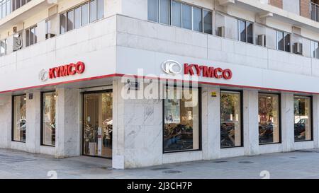 VALENCIA, SPANIEN - 07. APRIL 2022: Kymco ist ein taiwanesischer Motorradhersteller Stockfoto