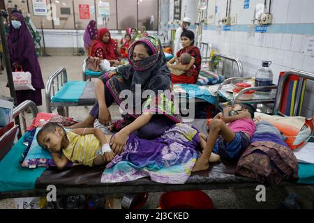 Dhaka, Bangladesch - 06. März 2022: Ärzte und Krankenschwestern von Dhaka Medical bieten den Patienten mehrmals mehr medizinische Dienste an Stockfoto