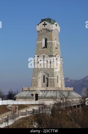 Recoaro, VI, Italien - 28. Februar 2022: Monumentales Gedenkhaus des Pasubio-Berges Stockfoto