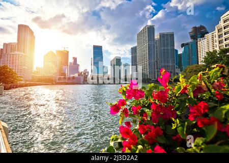 Blick auf den Strandpromenade von Miami und den Sonnenuntergang über der Skyline, Florida, Bundesstaat USA Stockfoto