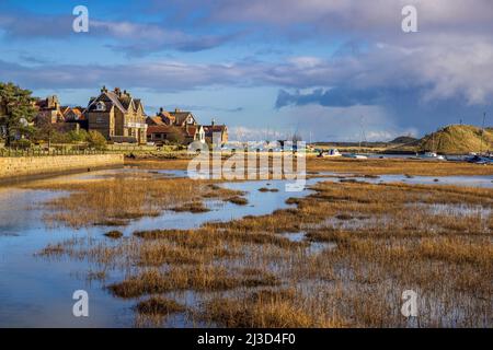 Alnmouth-Mündung vom Northumberland Coast Path im Frühjahr, England Stockfoto