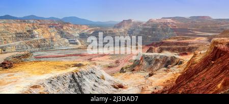 Die Mine Cerro Colorado befindet sich derzeit im Tagebau in Riotinto, Huelva, Spanien. Stockfoto