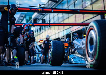 Melbourne, Victoria, Australien. 7. April 2022. Vorbereitungen und Boxenstopp-Training bei Red Bull Racing beim Formel-1-Grand-Prix von Australien am 7.. April 2022 2022 (Foto: © Chris Putnam/ZUMA Press Wire) Stockfoto