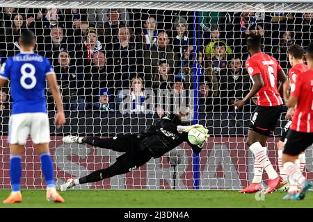 LEICESTER - PSV Eindhoven-Torwart Yvon Mvogo während des Conference League-Spiels zwischen dem FC Leicester City und dem PSV im King Power Stadium am 7. April 2022 in Leicester, England. ANP OLAF KRAAK Stockfoto