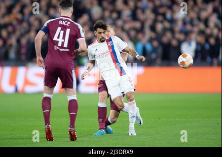 London, Großbritannien. 07. April 2022. Lucas Paquetá von Lyon während des UEFA Europa League Viertelfinalmatches zwischen West Ham United und Lyon im London Stadium, Queen Elizabeth Olympic Park, London, England am 7. April 2022. Foto von Salvio Calabrese. Nur zur redaktionellen Verwendung, Lizenz für kommerzielle Nutzung erforderlich. Keine Verwendung bei Wetten, Spielen oder Veröffentlichungen einzelner Clubs/Vereine/Spieler. Kredit: UK Sports Pics Ltd/Alamy Live Nachrichten Stockfoto