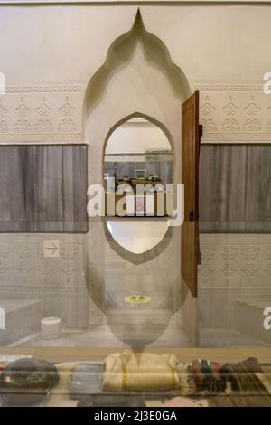 Detaillierte Innenansichten aus dem zweiten Bayezid-Bad, dem Bayezid II Hamam, Kulturmuseum in Fatih, Istanbul, Türkei am 30. März 2022. Das Bayezid I. Stockfoto