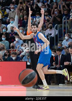 Barcelona, Spanien. 07. April 2022. Alex Abrines vom FC Barcelona während des Euroleague-Spiels von Turkish Airlines zwischen dem FC Barcelona und Maccabi Playtika Tel Aviv im Palau Blaugrana in Barcelona. Bild: DAX Images/Alamy Live News Stockfoto