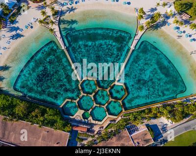 Dolphin Cay, Blick von oben im Atlantis Hotel auf Paradise Island, Bahamas. Stockfoto