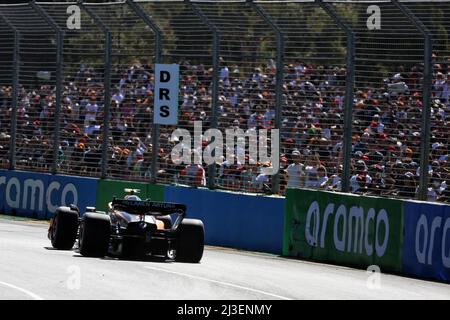 Melbourne, Australien. 08. April 2022. Lando Norris (GBR) McLaren MCL36. 08.04.2022. Formel 1 Weltmeisterschaft, Rd 3, Großer Preis Von Australien, Albert Park, Melbourne, Australien, Übungstag. Bildnachweis sollte lauten: XPB/Press Association Images. Quelle: XPB Images Ltd/Alamy Live News Stockfoto