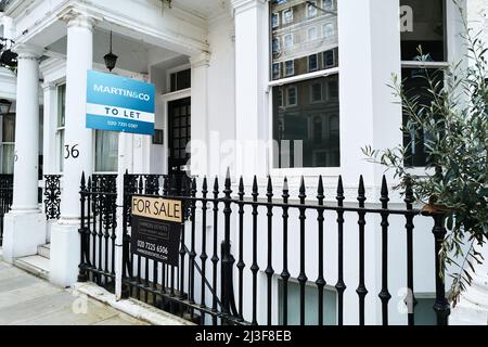 Haus zu verkaufen und zu vermieten in Beaufort Gardens, Royal Borough of Kensington and Chelsea, London SW3, England. Stockfoto