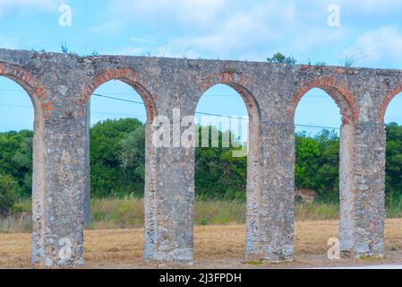 Aquädukt in Obidos Stadt in Portugal. Stockfoto