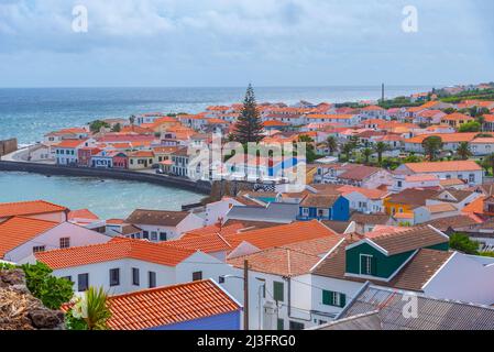 Am Meer von Porto Pim in Horta, Portugal. Stockfoto