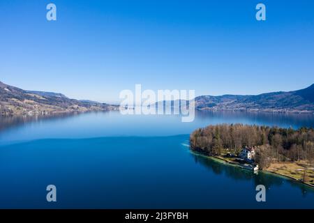 Drohnenfotografie, Fuschlsee ein beliebter See in der Nähe von Salzburg, Oberösterreich, Europa Stockfoto