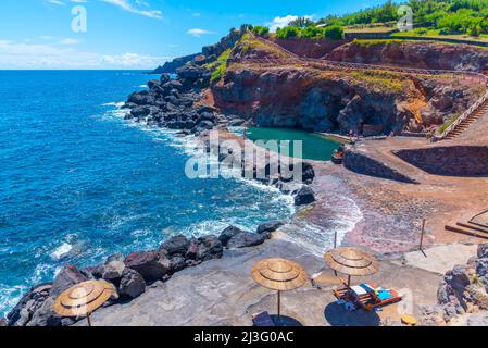 Pontinha do Topo Naturpool auf der Insel Sao Jorge auf den Azoren, Portugal. Stockfoto