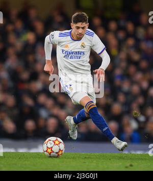 06. April 2022 - Chelsea gegen Real Madrid - UEFA Champions League - Viertelfinale - Erstes Bein - Stamford Bridge Federico Valverde während des Champions-League-Spiels auf der Stamford Bridge Bildnachweis: © Mark Pain / Alamy Live News Stockfoto