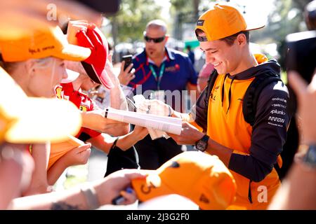 Melbourne, Australie. 08. April 2022. NORRIS Lando (gbr), McLaren F1 Team MCL36, Portrait während des Formel 1 Heineken Australian Grand Prix 2022, 3. Lauf der FIA Formel 1 Weltmeisterschaft 2022, auf dem Albert Park Circuit, vom 8. Bis 10. April 2022 in Melbourne, Australien - Foto DPPI Credit: DPPI Media/Alamy Live News Stockfoto