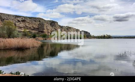 Laguna del Campillo. Regionalpark im Südosten der Gemeinde Madrid, in Spanien. Gebiet, das von der Umgebung des Flusses Manzanares gebildet wird Stockfoto