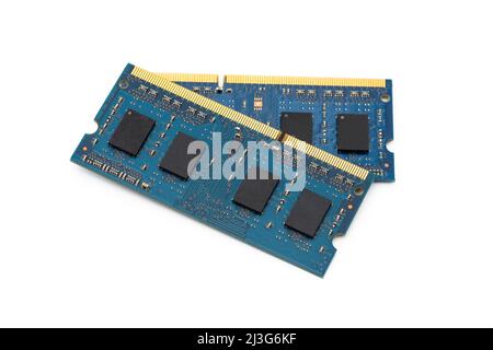 Computer-RAM-Module (Random Access Memory) auf weißem Hintergrund. Stockfoto