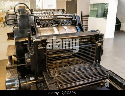 Heidelberg Zylinder 50 x 70 automatische Zylinderpresse, 1958. Retro-Druckmaschinen. Stockfoto