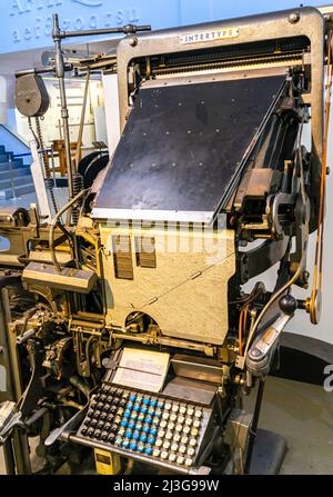 Intertype C4 linotype, 1947. Eine Textmaschine der Gießerei Stockfoto