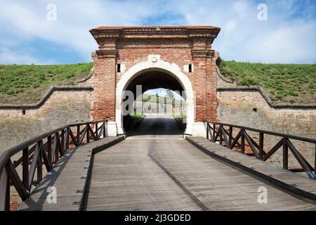 Petrovaradin Festung altes Maurertor, Serbien Stockfoto