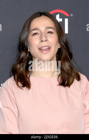 Los Angeles, USA. 07. April 2022. LOS ANGELES - APR 7: Lucia Aniello beim PaleyFest 2022 - Hacks im Dolby Theater am 7. April 2022 in Los Angeles, CA (Foto von Katrina Jordan/Sipa USA) Quelle: SIPA USA/Alamy Live News Stockfoto