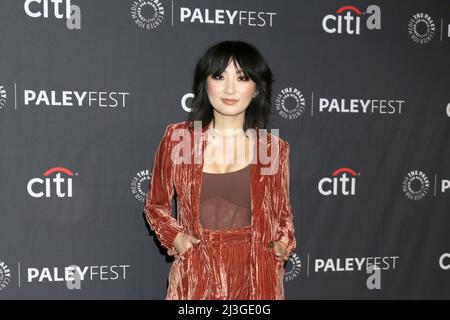 Los Angeles, USA. 07. April 2022. LOS ANGELES - APR 7: Poppy Liu beim PaleyFest 2022 - Hacks im Dolby Theater am 7. April 2022 in Los Angeles, CA (Foto von Katrina Jordan/Sipa USA) Quelle: SIPA USA/Alamy Live News Stockfoto