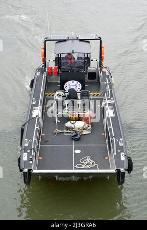 Landing Craft BRAVO LIMA GB wird von der Livetts Group betrieben und ist in London tätig Stockfoto