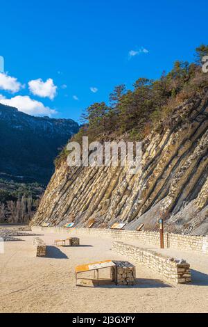 Frankreich, Drome, Baronnies Provençales regionaler Naturpark, La Charce, geologische Stätte von Serre de l'Ane Stockfoto
