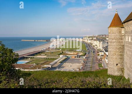 Frankreich, seine Maritime, Dieppe, Cote d'Abatre, Strandpromenade, Burg Dieppe Stockfoto