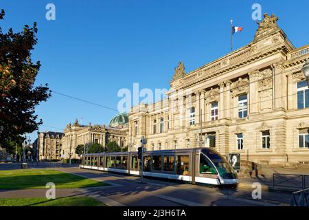 Frankreich, Bas Rhin, Straßburg, Neustadt aus deutscher Zeit, UNESCO-Weltkulturerbe, Place de la Republique, Nationaltheater von Straßburg (TNS) Stockfoto