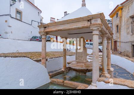 Fonte da vila Quelle in Castelo de Vide Stadt in Portugal. Stockfoto