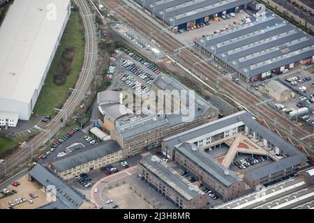 Historic England Archive under Scaffold, das sich in der Swindon Heritage Action Zone, Wiltshire, 2019 befindet. Stockfoto