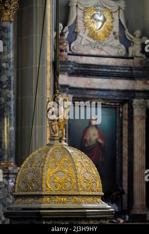 Schweiz, Kanton Freiburg, Fribourg, Kathedrale St. Nikolaus, Taufschriften vom Ende des 15.. Jahrhunderts Stockfoto