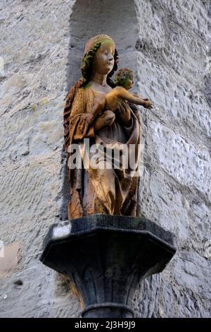 Schweiz, Kanton Freiburg, Freiburg, Rue de la Palme, Ecknische, Madonna mit Kind Stockfoto