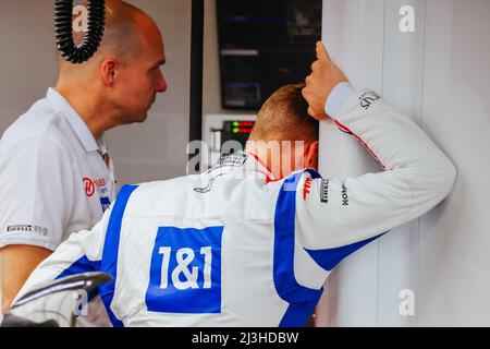 Melbourne, Victoria, Australien. 8. April 2022. MELBOURNE, AUSTRALIEN - 8. APRIL: Mick Schumacher vom Haas F1 Team beim zweiten Training beim Formel 1 Grand Prix von Australien 2022 am 8.. April 2022 (Bildquelle: © Chris Putnam/ZUMA Press Wire) Stockfoto