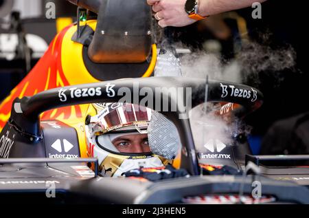 Melbourne, Australien. 08. April 2022. Max Verstappen (NED) vom Team Red Bull beim Freien Training 1 beim Australian Formel 1 Grand Prix auf der Albert Park Grand Prix Strecke am 8. April 2022. Quelle: Corleve/Alamy Live News Stockfoto