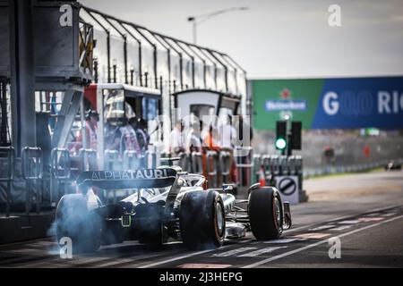 Melbourne, Victoria, Australien. 8. April 2022. MELBOURNE, AUSTRALIEN - 8. APRIL: Scuderia AlphaTauri beim zweiten Training beim Großen Preis von Australien 2022 (Bildquelle: © Chris Putnam/ZUMA Press Wire) Stockfoto