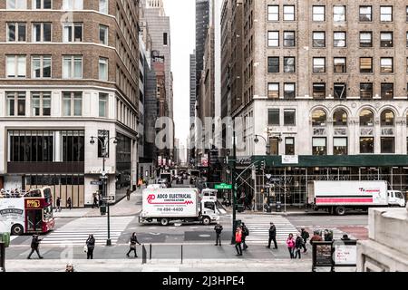 42 St-Bryant Park Station, New York City, NY, USA, Street Scene Stockfoto