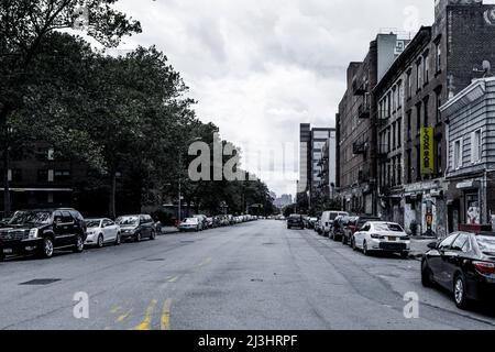 Myrtle AV, New York City, NY, USA, eine große leere Straße in Brooklyn Stockfoto