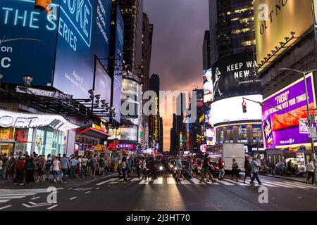 TIMES SQ - 42 Street, New York City, NY, USA, Street Scene Stockfoto