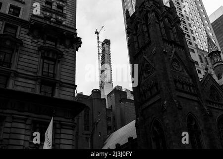 5 AV/W 58 ST, New York City, NY, USA, Building in Construction Stockfoto