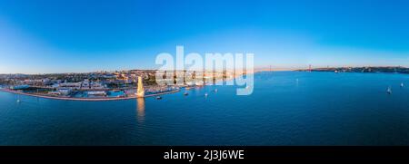 Luftaufnahme über den Yachthafen in Belem, Lissabon, Portugal Stockfoto