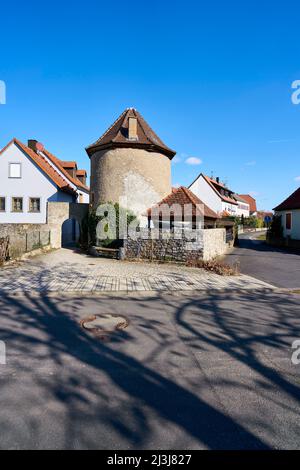 Historisches Dorfzentrum des Weindorfes Sommerach an der Vokacher Mainschleife, Bezirk Kitzingen, Unterfranken, Franken, Bayern, Deutschland Stockfoto