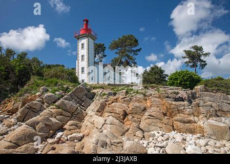 Leuchtturm an der Pointe de Combrit, Combrit-Sainte-Marine bei Bénodet, Frankreich, Bretagne, Département Finistère Stockfoto