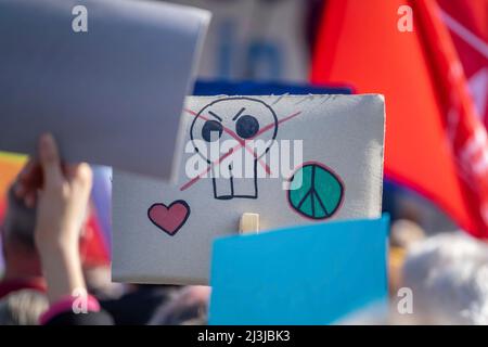 Deutschland, Baden-Württemberg, Stuttgart, Friedensdemonstration gegen Ukraine-Krieg, 13.03.2022 Stockfoto