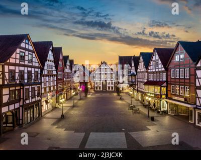 Altstadt von Rinteln bei Sonnenuntergang, Deutschland Stockfoto