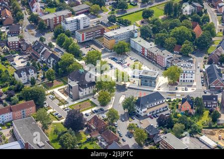 Luftaufnahme, Heessen Markt und Rathaus Bürgerbüro Heessen Amtsstraße in Hamm-Heessen, Hamm, Ruhrgebiet, Nordrhein-Westfalen, Deutschland, Autho Stockfoto