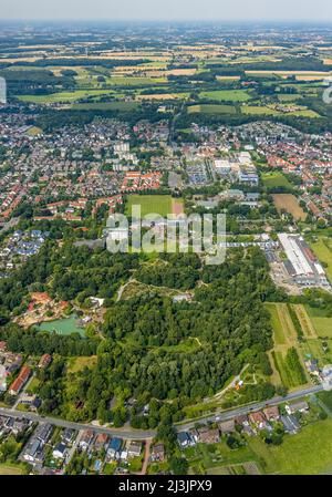 Luftbild, Grünzug Werries mit Freiherr-vom-Stein-Gymnasium Hamm, Westpress Arena und Eissportarena sowie Maximilianpark in Uentrop, Hamm, Ruhrgebiet, Stockfoto