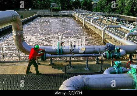 Belüfteiche, Abwasserbehandlungsanlage Freigesetzt: Ray Wexler Stockfoto